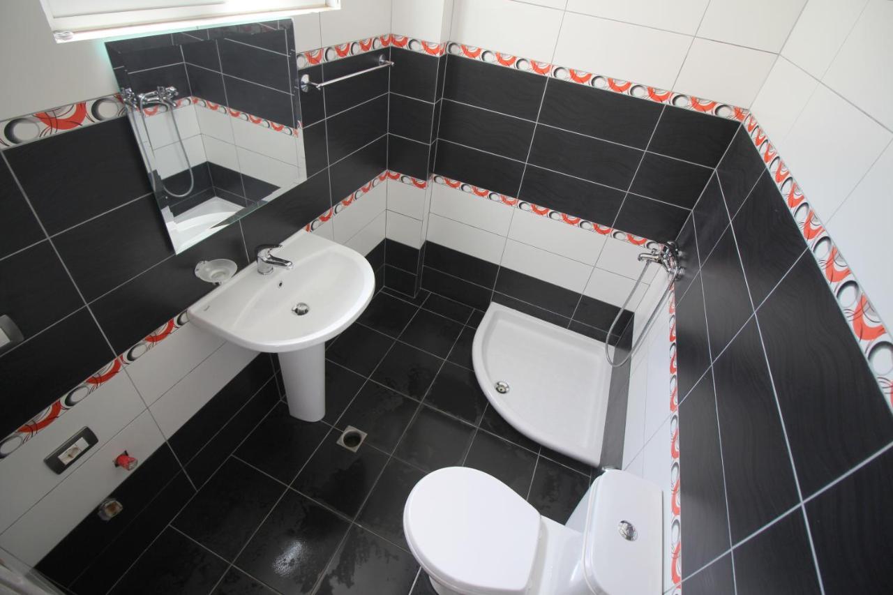 Eduart Apartments 2 Sarande Luaran gambar